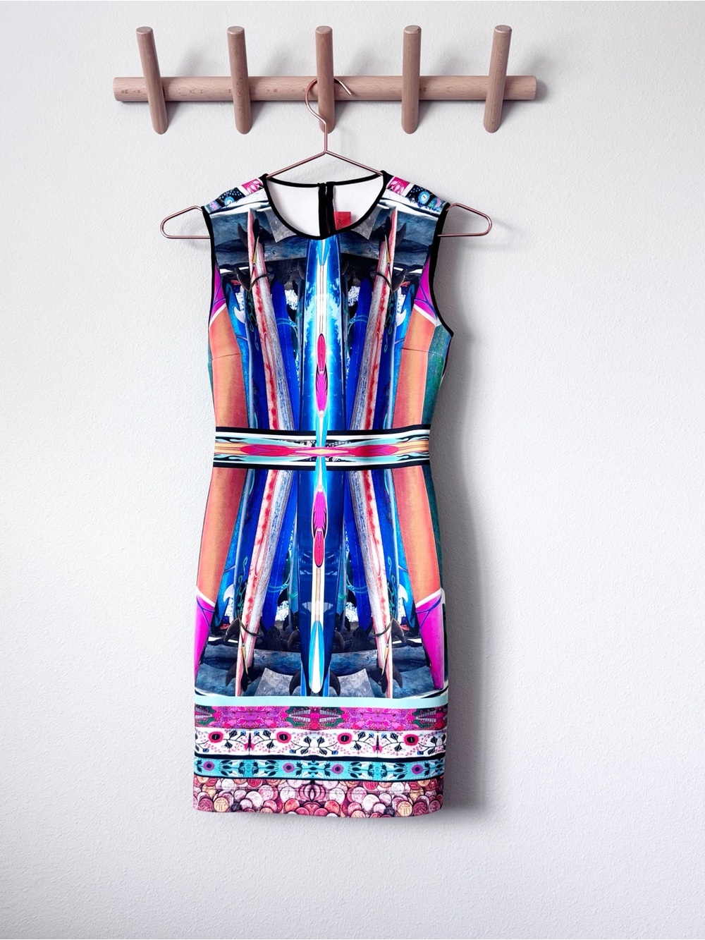 Clover Canyon Multicolor Graphic Sheath Scuba Dress in Blue, Pink and Orange